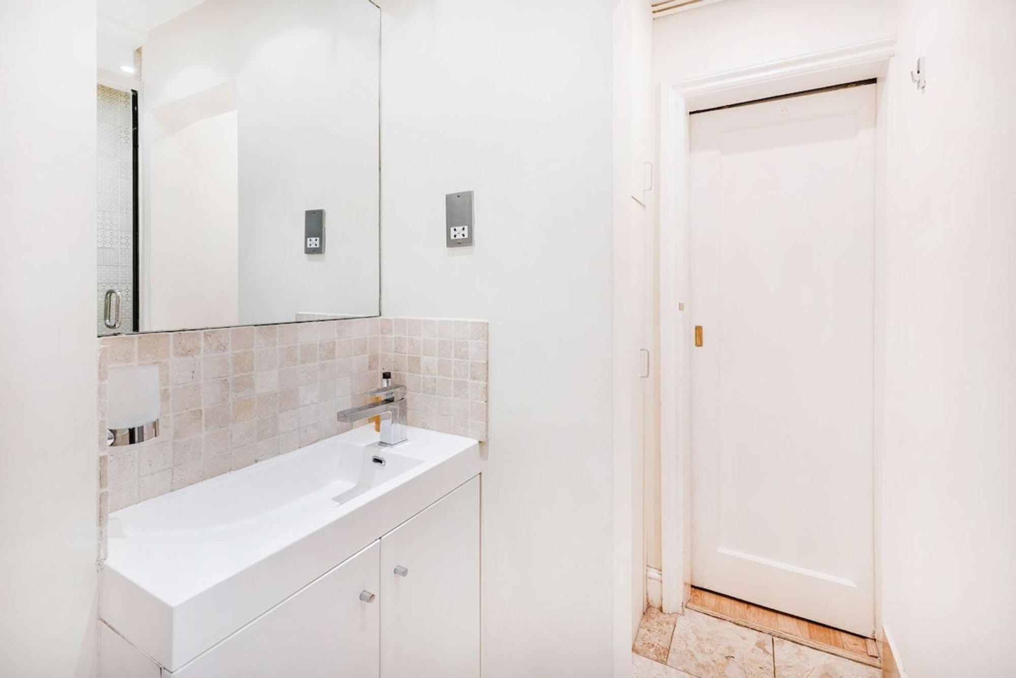 Stylish 1 Bedroom Flat In Notting Hill *
