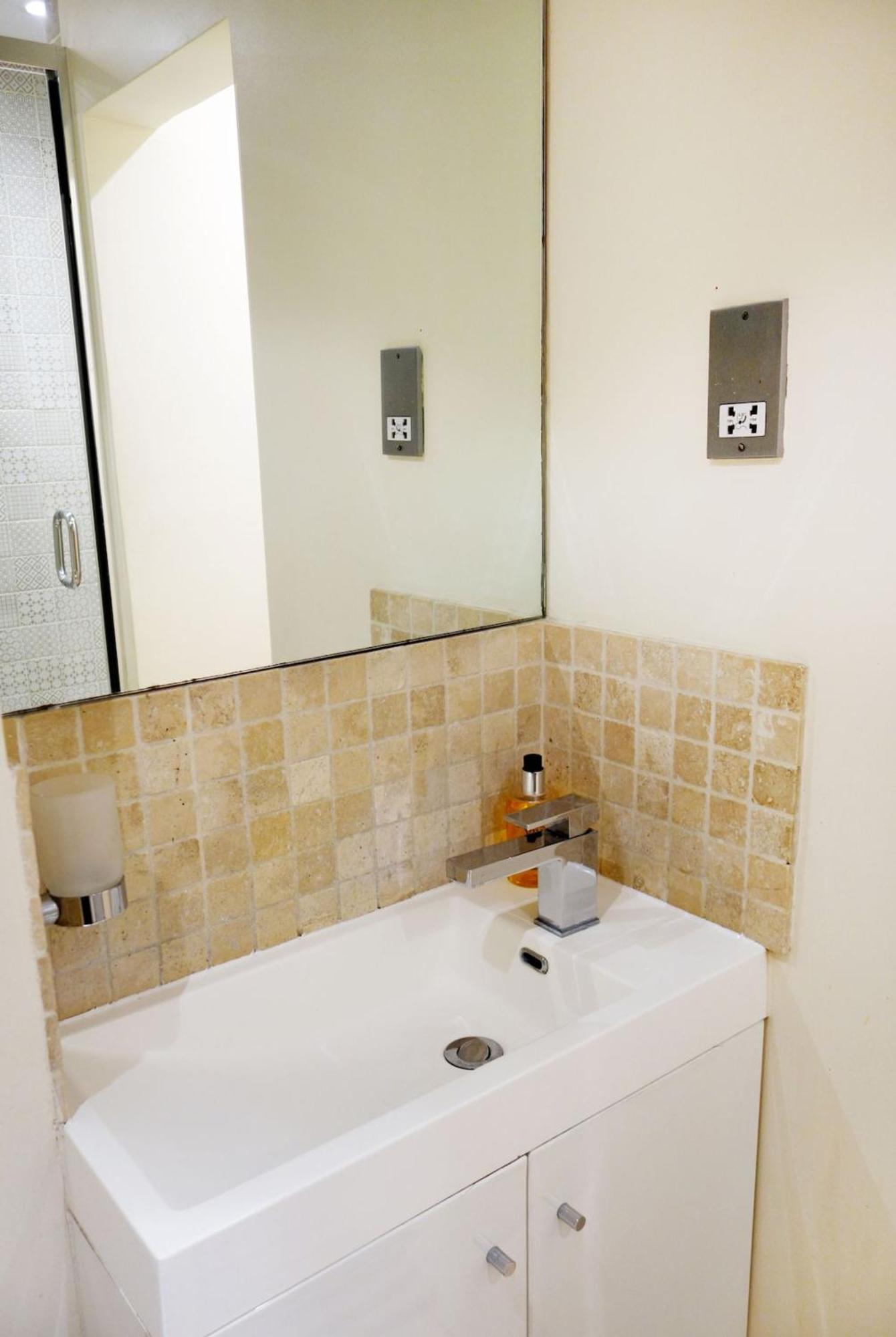 Stylish 1 Bedroom Flat In Notting Hill